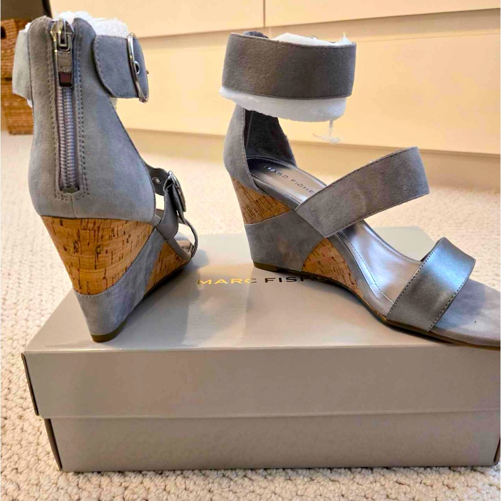 Marc Fisher Camber - size 8.5 - gray multi suede
